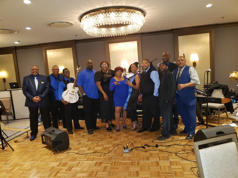 Mixx Company Full Ensomble Holiday Concert 2019